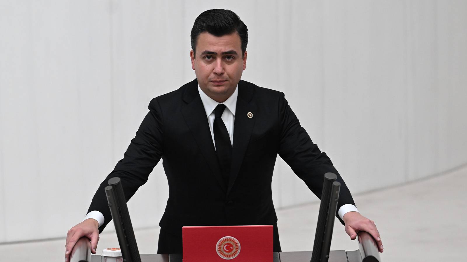 ankara-buyuksehir-belediyesinden-osman-gokceke-yanit-hirsiza-hirsiz-oldugunu-unutturursan-kendini-erdem-abidesi-sanir-gyQYySxj.jpg
