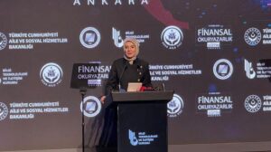 ‘Finansal okuryazarlık eğitimlerimizle 1 milyonu aşkın kişiye ulaştık’ finansal okuryazarlik egitimlerimizle 1 milyonu askin kisiye ulastik PD9qwarY.jpg