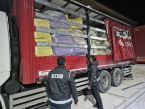 Kırşehir’de 5 Ton Kaçak Tütün Ele Geçirildi kirsehirde 5 ton kacak tutun ele gecirildi VRRhJKiZ.jpg