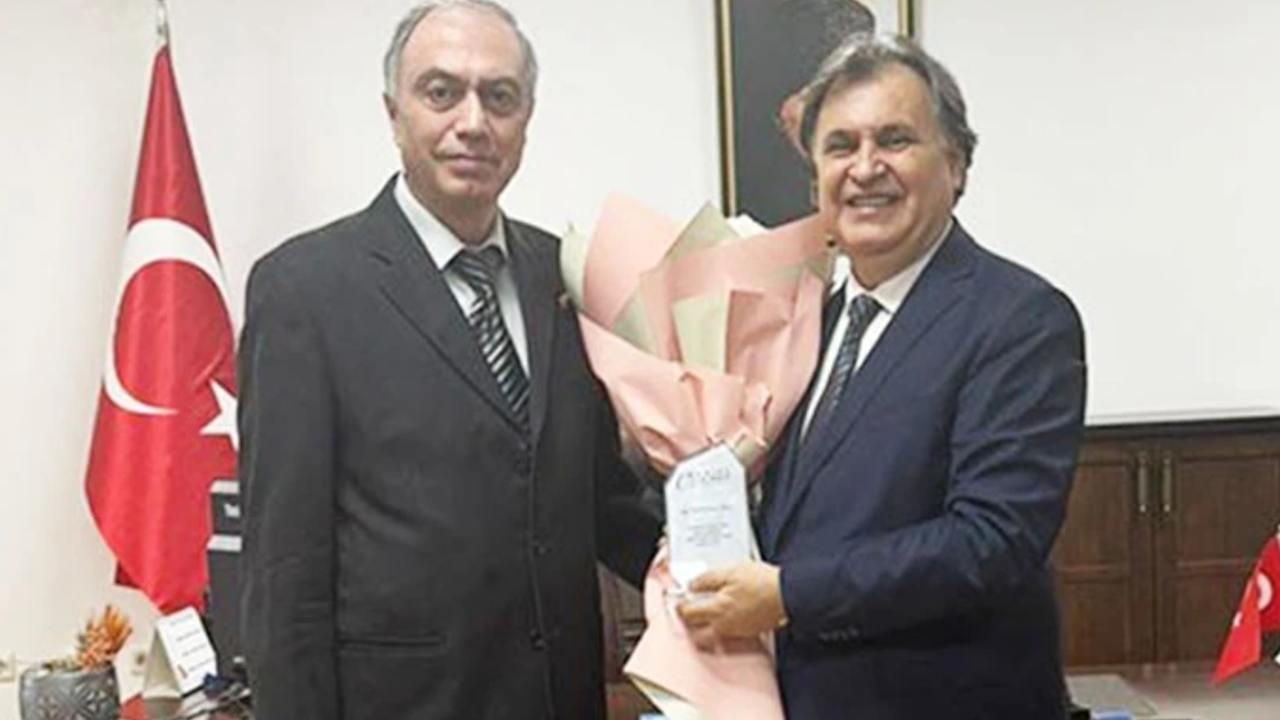 Tıp Fakültesi Dekanlığında görev değişimi