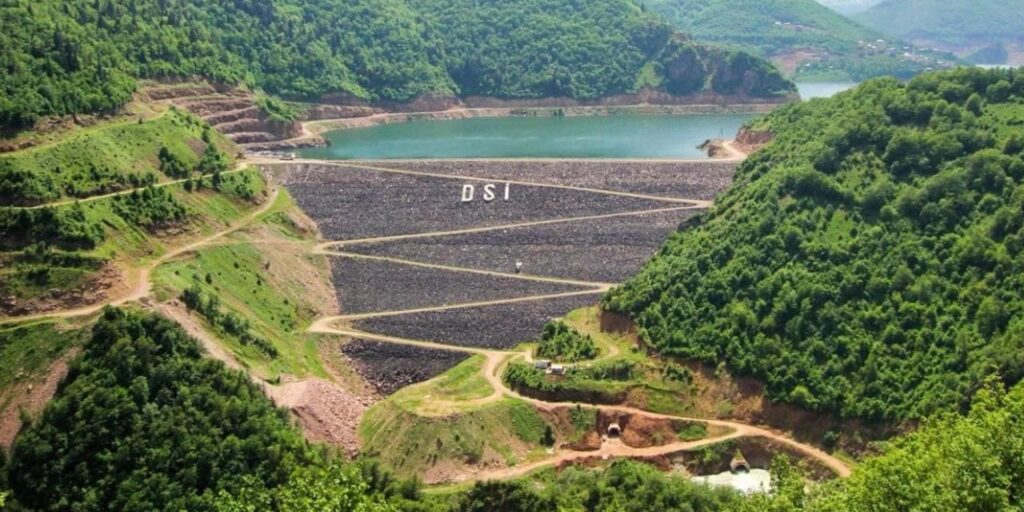 aski-yagislar-rezervleri-artirdi-ancak-buharlasma-tehdidi-suruyor-cNZwzreG