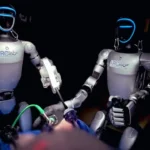 Insansi robotlar ile canli denekler uzerinde ameliyat yapildi 2H42q2Zw